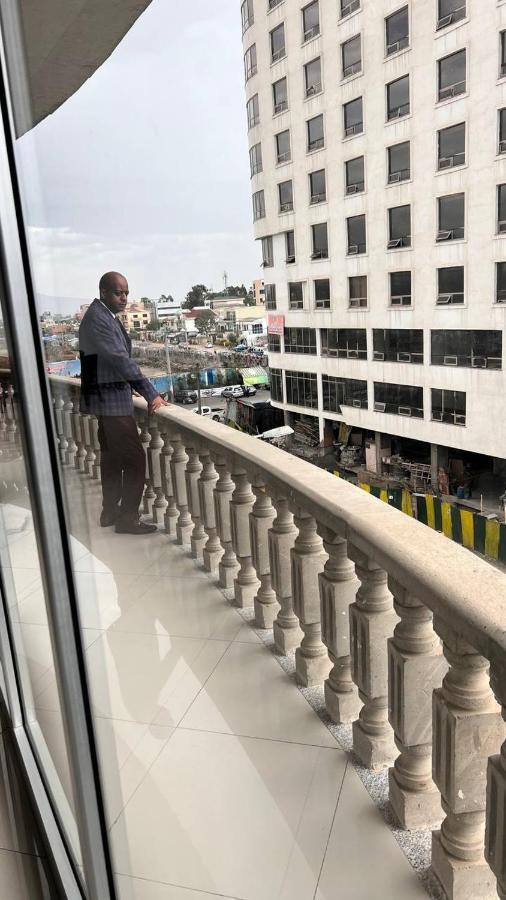 Yellow Apple Hotel Addis Ababa Exterior photo